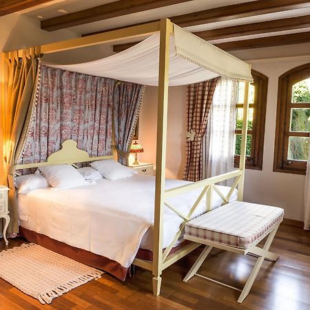 El Castell De Ciutat - Relais & Chateaux Сео-де-Уржель Экстерьер фото