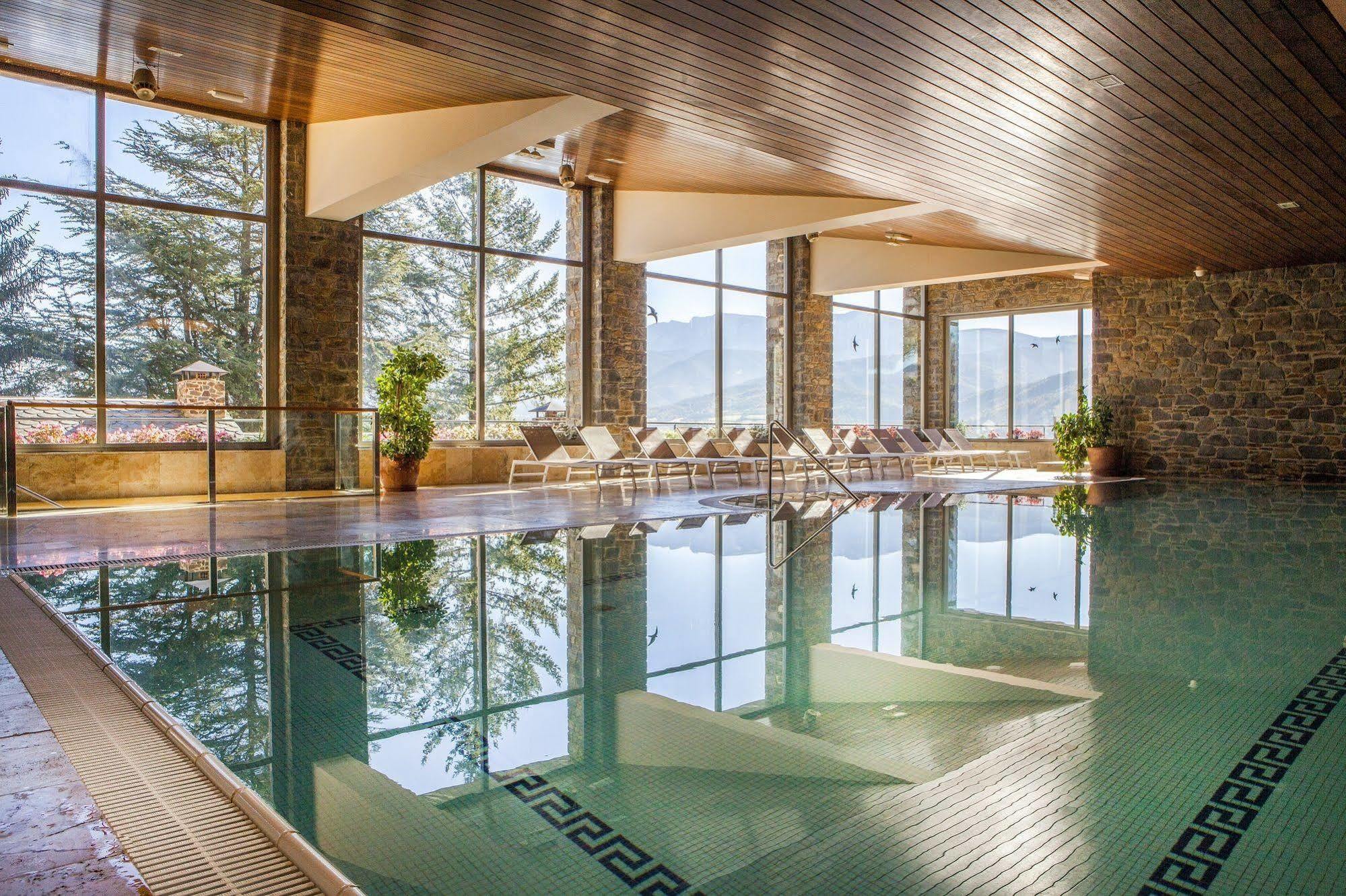 El Castell De Ciutat - Relais & Chateaux Сео-де-Уржель Экстерьер фото