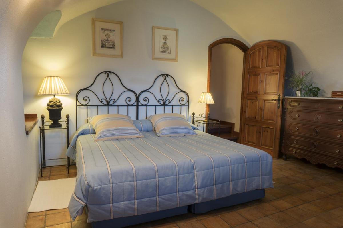 El Castell De Ciutat - Relais & Chateaux Сео-де-Уржель Экстерьер фото